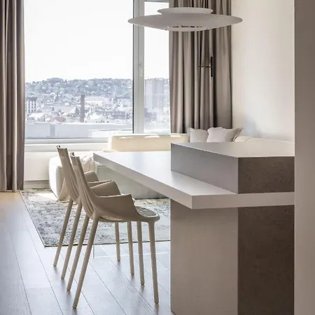 Apartment S Vyhladom Na Hrad Bratislava