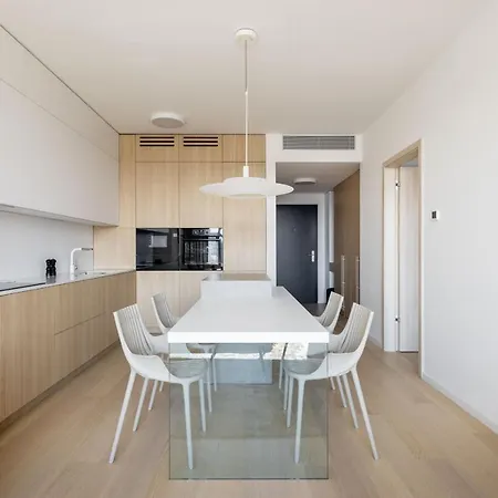 Apartment S Vyhladom Na Hrad *