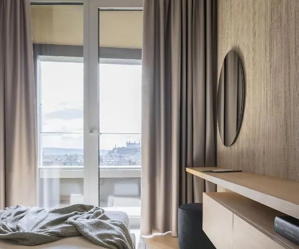 S Vyhladom Na Hrad * Bratislava